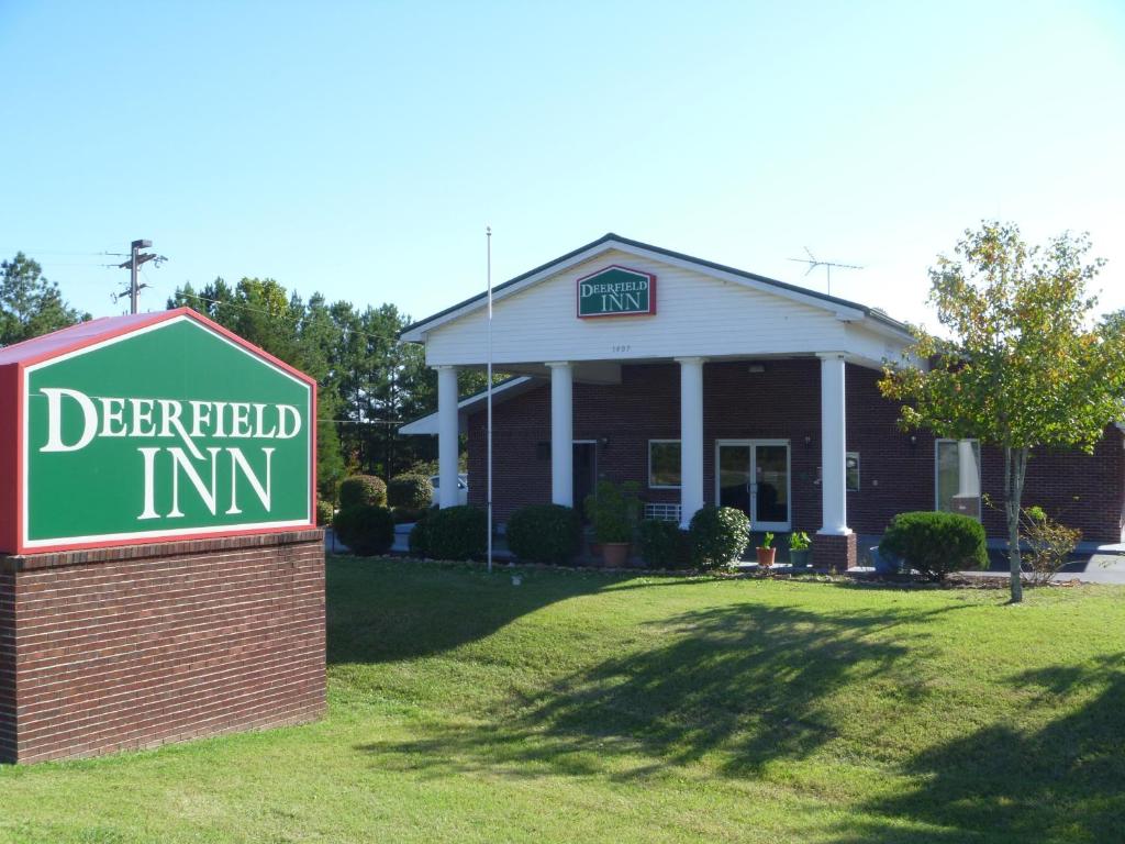 Deerfield Inn and Suites - Fairview Main image 1